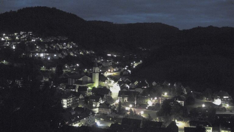 Dieses Bild zeigt eine Webcam-Aufnahme von Ottenhöfen, aufgenommen am Samstag, den 16.05.2026 um 22:00 Uhr