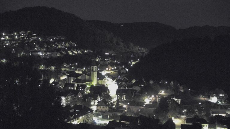 Dieses Bild zeigt eine Webcam-Aufnahme von Ottenhöfen, aufgenommen am Dienstag, den 29.09.2026 um 20:10 Uhr