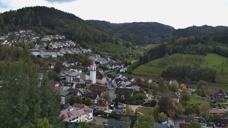 Dieses Bild zeigt eine Webcam-Aufnahme von Ottenhöfen, aufgenommen am Samstag, den 24.10.2026 um 15:20 Uhr