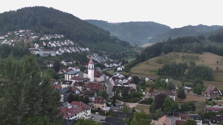 Dieses Bild zeigt eine Webcam-Aufnahme von Ottenhöfen, aufgenommen am Samstag, den 18.07.2026 um 05:40 Uhr