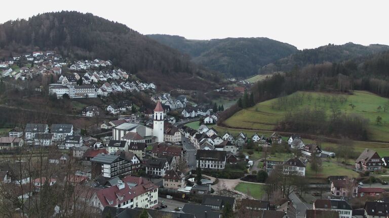 Dieses Bild zeigt eine Webcam-Aufnahme von Ottenhöfen, aufgenommen am Donnerstag, den 26.02.2026 um 07:10 Uhr