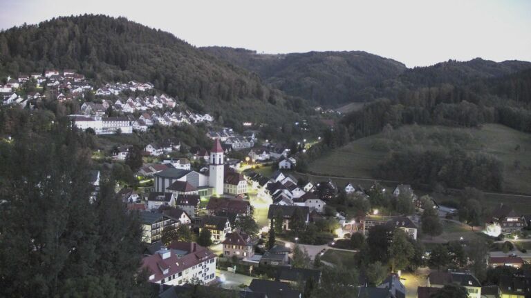 Dieses Bild zeigt eine Webcam-Aufnahme von Ottenhöfen, aufgenommen am Montag, den 21.09.2026 um 20:00 Uhr
