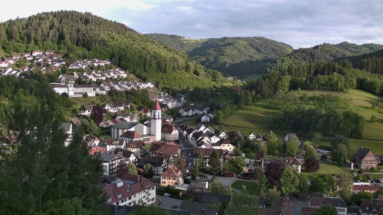 Dieses Bild zeigt eine Webcam-Aufnahme von Ottenhöfen, aufgenommen am Mittwoch, den 20.05.2026 um 19:50 Uhr
