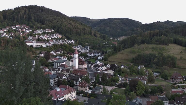 Dieses Bild zeigt eine Webcam-Aufnahme von Ottenhöfen, aufgenommen am Samstag, den 05.09.2026 um 20:00 Uhr