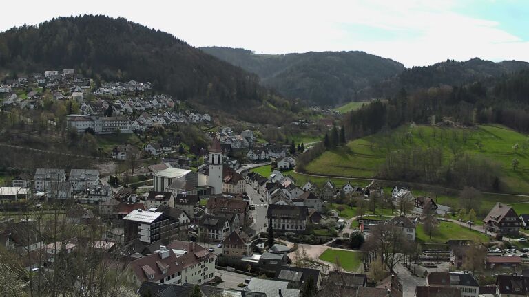 Dieses Bild zeigt eine Webcam-Aufnahme von Ottenhöfen, aufgenommen am Montag, den 06.04.2026 um 11:50 Uhr