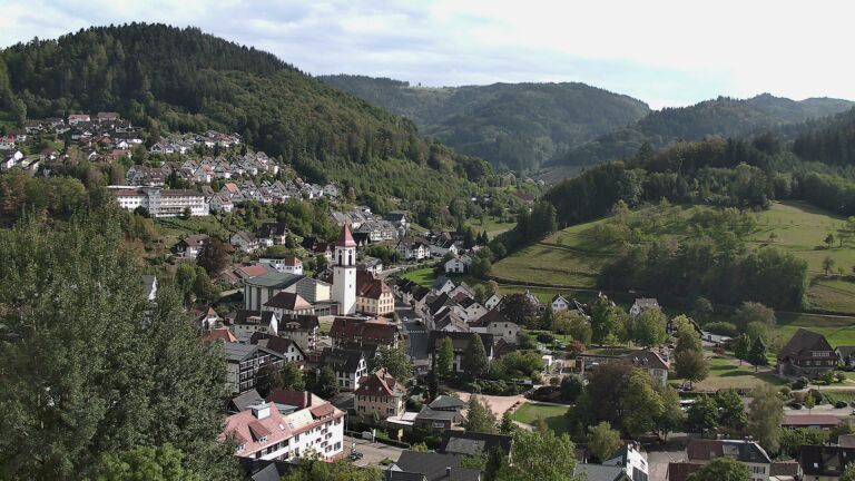 Dieses Bild zeigt eine Webcam-Aufnahme von Ottenhöfen, aufgenommen am Mittwoch, den 16.09.2026 um 15:50 Uhr