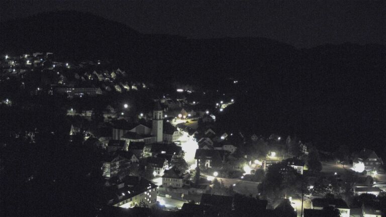 Dieses Bild zeigt eine Webcam-Aufnahme von Ottenhöfen, aufgenommen am Dienstag, den 21.07.2026 um 04:00 Uhr