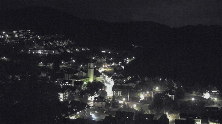 Dieses Bild zeigt eine Webcam-Aufnahme von Ottenhöfen, aufgenommen am Mittwoch, den 13.05.2026 um 22:00 Uhr