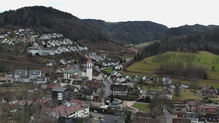 Dieses Bild zeigt eine Webcam-Aufnahme von Ottenhöfen, aufgenommen am Donnerstag, den 19.02.2026 um 12:10 Uhr