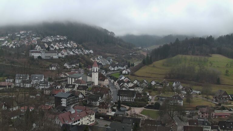 Dieses Bild zeigt eine Webcam-Aufnahme von Ottenhöfen, aufgenommen am Samstag, den 14.02.2026 um 17:10 Uhr