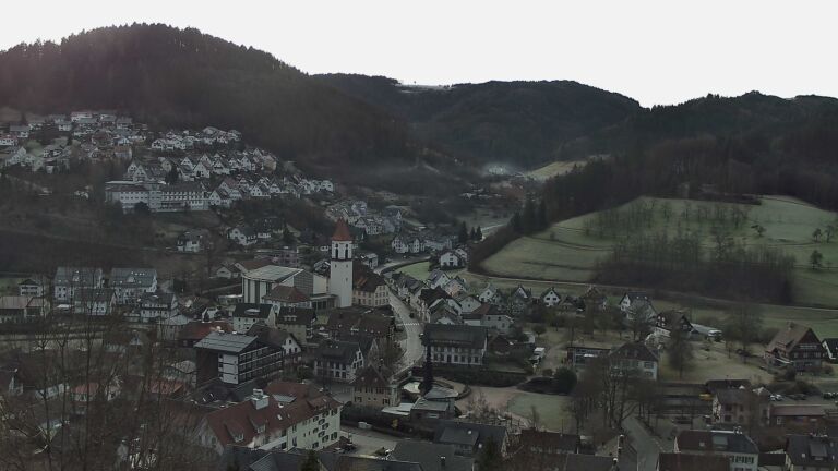 Dieses Bild zeigt eine Webcam-Aufnahme von Ottenhöfen, aufgenommen am Dienstag, den 27.01.2026 um 10:00 Uhr