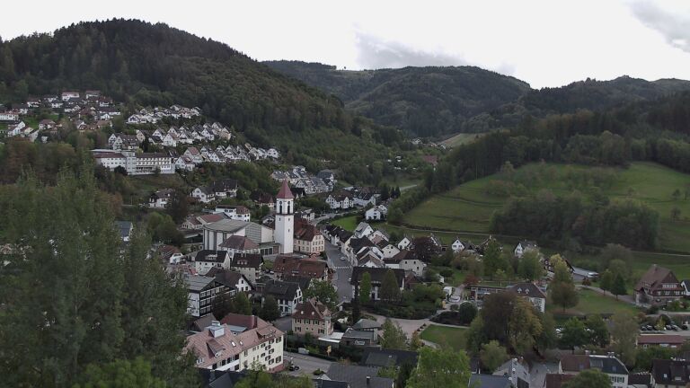 Dieses Bild zeigt eine Webcam-Aufnahme von Ottenhöfen, aufgenommen am Samstag, den 10.10.2026 um 14:20 Uhr