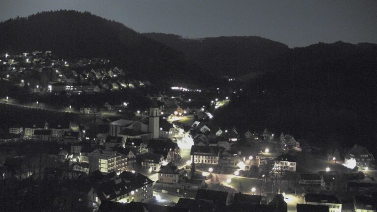 Dieses Bild zeigt eine Webcam-Aufnahme von Ottenhöfen, aufgenommen am Donnerstag, den 02.04.2026 um 23:30 Uhr