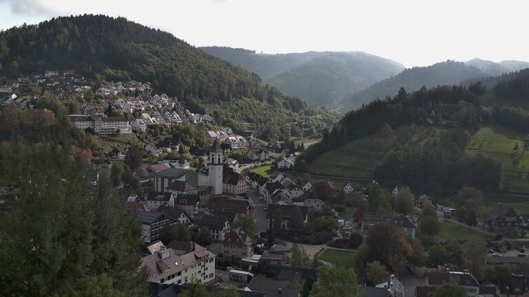 Dieses Bild zeigt eine Webcam-Aufnahme von Ottenhöfen, aufgenommen am Montag, den 19.10.2026 um 14:20 Uhr