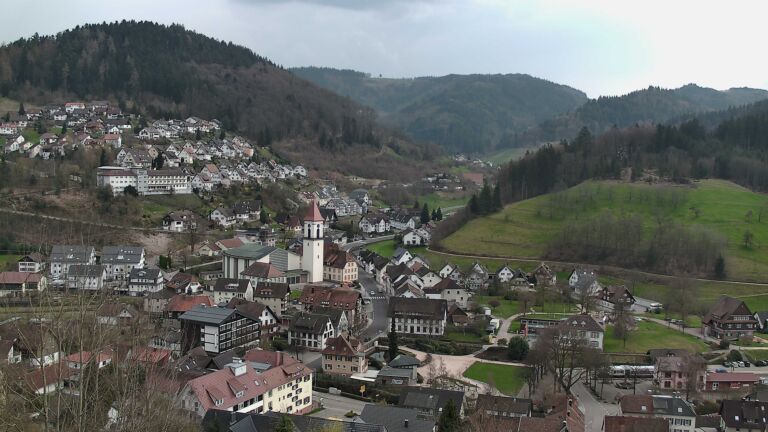 Dieses Bild zeigt eine Webcam-Aufnahme von Ottenhöfen, aufgenommen am Samstag, den 21.03.2026 um 16:20 Uhr