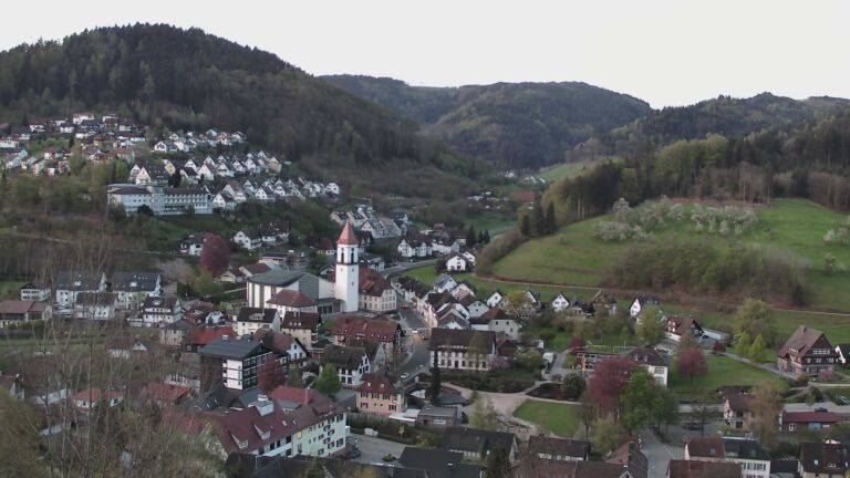 Dieses Bild zeigt eine Webcam-Aufnahme von Ottenhöfen, aufgenommen am Freitag, den 17.04.2026 um 06:20 Uhr