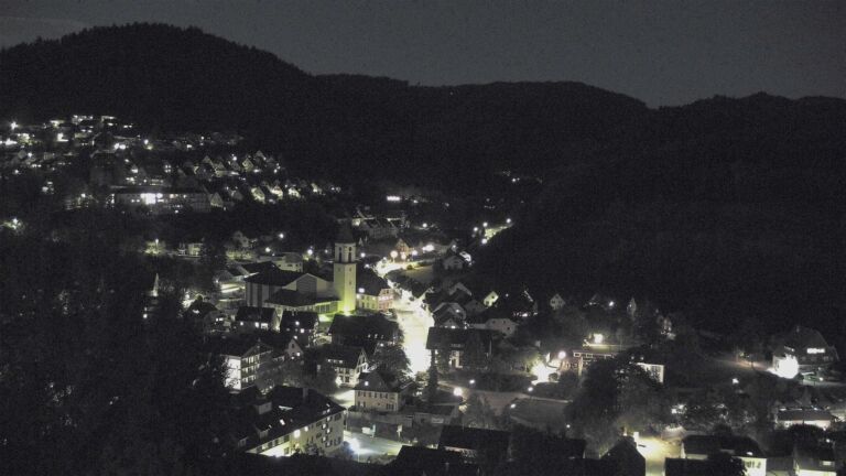 Dieses Bild zeigt eine Webcam-Aufnahme von Ottenhöfen, aufgenommen am Sonntag, den 27.09.2026 um 20:20 Uhr