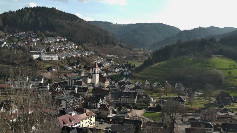 Dieses Bild zeigt eine Webcam-Aufnahme von Ottenhöfen, aufgenommen am Dienstag, den 03.03.2026 um 15:20 Uhr