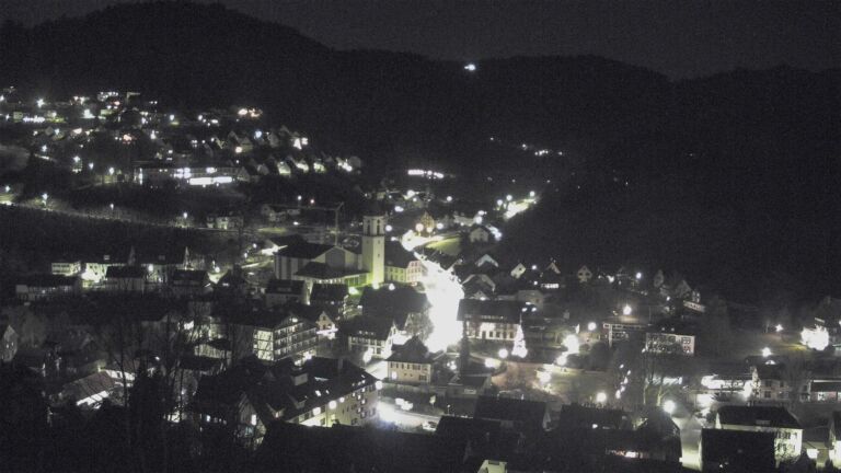 Dieses Bild zeigt eine Webcam-Aufnahme von Ottenhöfen, aufgenommen am Donnerstag, den 18.12.2025 um 06:40 Uhr