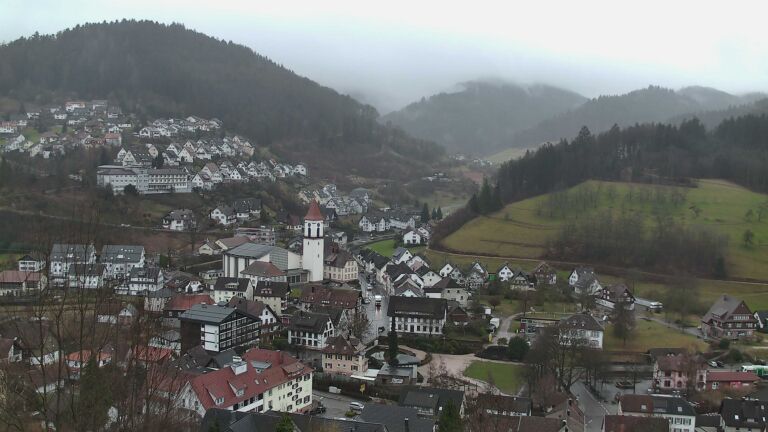 Dieses Bild zeigt eine Webcam-Aufnahme von Ottenhöfen, aufgenommen am Freitag, den 13.02.2026 um 08:20 Uhr