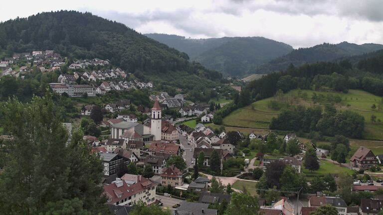 Dieses Bild zeigt eine Webcam-Aufnahme von Ottenhöfen, aufgenommen am Mittwoch, den 01.07.2026 um 11:10 Uhr