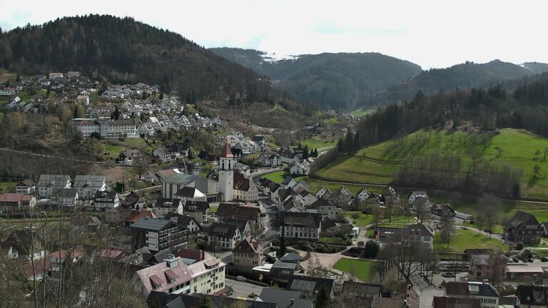 Dieses Bild zeigt eine Webcam-Aufnahme von Ottenhöfen, aufgenommen am Dienstag, den 31.03.2026 um 14:40 Uhr