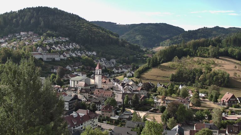 Dieses Bild zeigt eine Webcam-Aufnahme von Ottenhöfen, aufgenommen am Montag, den 24.08.2026 um 09:30 Uhr