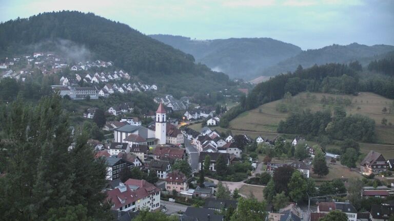 Dieses Bild zeigt eine Webcam-Aufnahme von Ottenhöfen, aufgenommen am Samstag, den 01.08.2026 um 05:40 Uhr
