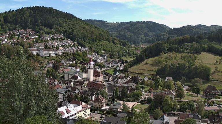 Dieses Bild zeigt eine Webcam-Aufnahme von Ottenhöfen, aufgenommen am Sonntag, den 06.09.2026 um 15:20 Uhr