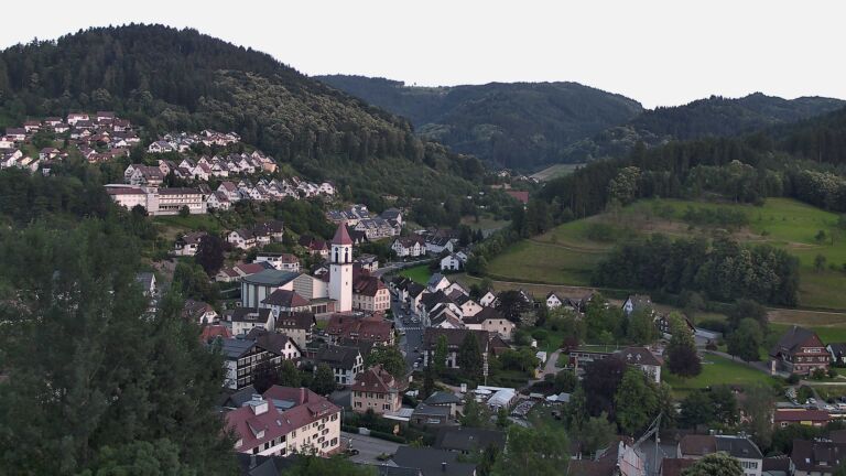 Dieses Bild zeigt eine Webcam-Aufnahme von Ottenhöfen, aufgenommen am Samstag, den 20.06.2026 um 20:40 Uhr