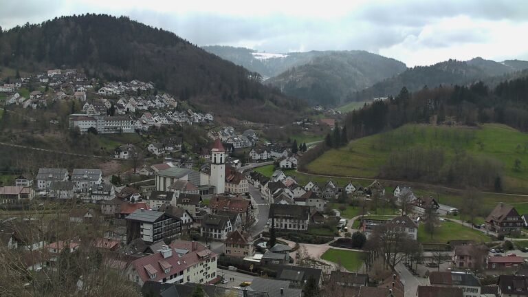 Dieses Bild zeigt eine Webcam-Aufnahme von Ottenhöfen, aufgenommen am Freitag, den 27.03.2026 um 11:20 Uhr