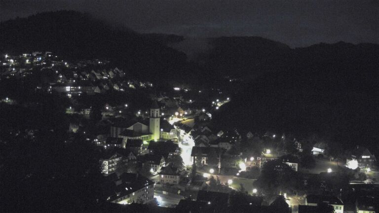 Dieses Bild zeigt eine Webcam-Aufnahme von Ottenhöfen, aufgenommen am Sonntag, den 31.05.2026 um 22:30 Uhr