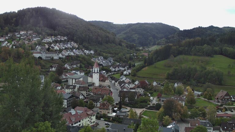 Dieses Bild zeigt eine Webcam-Aufnahme von Ottenhöfen, aufgenommen am Freitag, den 23.10.2026 um 11:00 Uhr