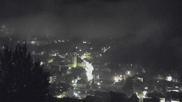 Dieses Bild zeigt eine Webcam-Aufnahme von Ottenhöfen, aufgenommen am Sonntag, den 18.10.2026 um 06:20 Uhr
