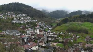 Dieses Bild zeigt eine Webcam-Aufnahme von Ottenhöfen, aufgenommen am Sonntag, den 12.04.2026 um 10:20 Uhr