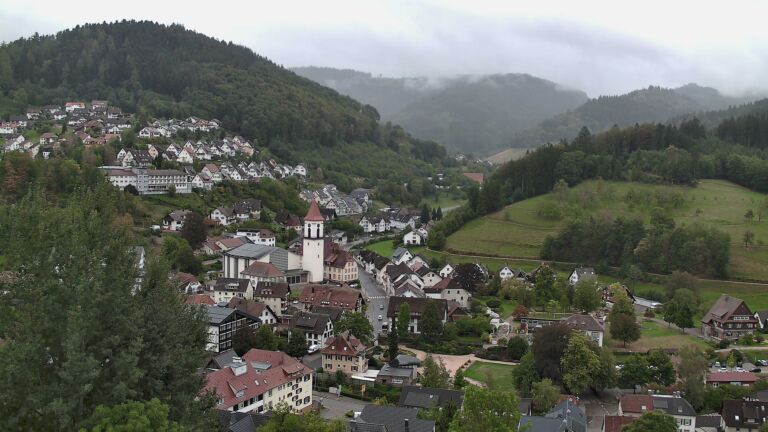 Dieses Bild zeigt eine Webcam-Aufnahme von Ottenhöfen, aufgenommen am Freitag, den 18.09.2026 um 14:20 Uhr