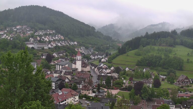 Dieses Bild zeigt eine Webcam-Aufnahme von Ottenhöfen, aufgenommen am Donnerstag, den 07.05.2026 um 07:50 Uhr