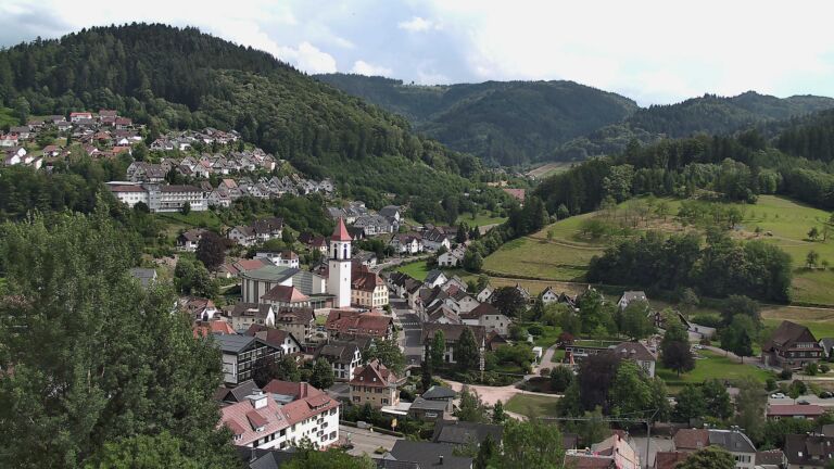 Dieses Bild zeigt eine Webcam-Aufnahme von Ottenhöfen, aufgenommen am Dienstag, den 30.06.2026 um 16:20 Uhr