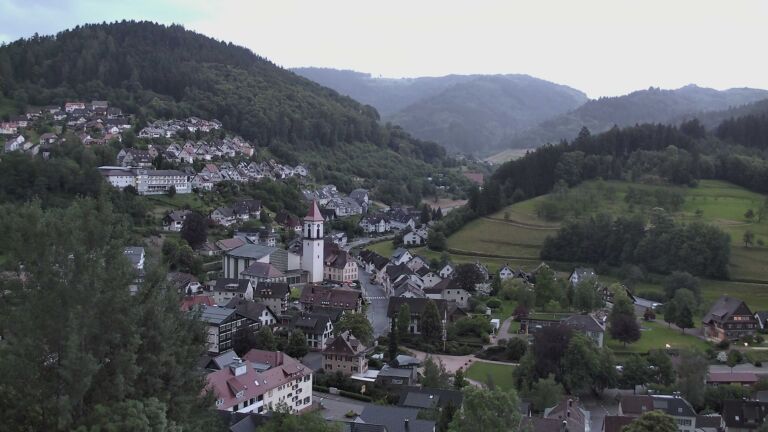 Dieses Bild zeigt eine Webcam-Aufnahme von Ottenhöfen, aufgenommen am Mittwoch, den 10.06.2026 um 21:30 Uhr