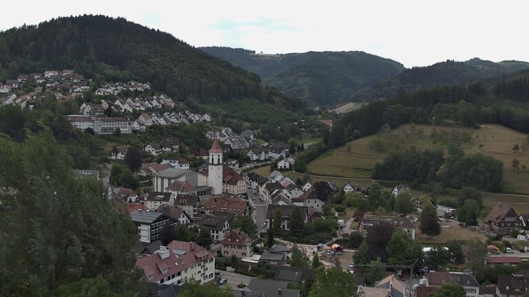 Dieses Bild zeigt eine Webcam-Aufnahme von Ottenhöfen, aufgenommen am Sonntag, den 26.07.2026 um 12:20 Uhr