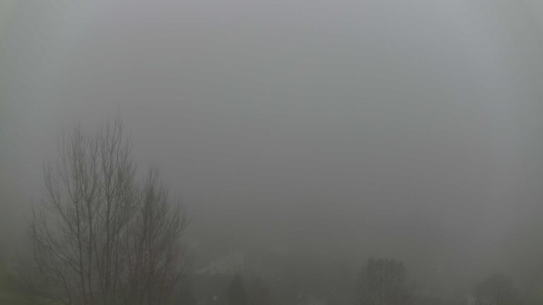 Dieses Bild zeigt eine Webcam-Aufnahme von Ottenhöfen, aufgenommen am Samstag, den 13.12.2025 um 15:40 Uhr