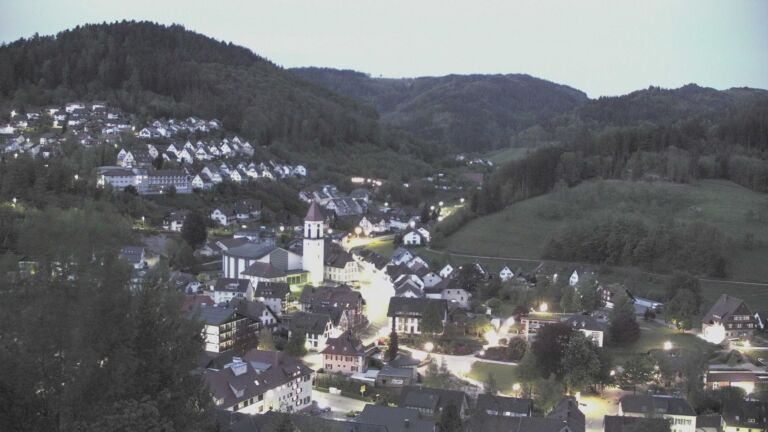 Dieses Bild zeigt eine Webcam-Aufnahme von Ottenhöfen, aufgenommen am Mittwoch, den 29.04.2026 um 05:30 Uhr