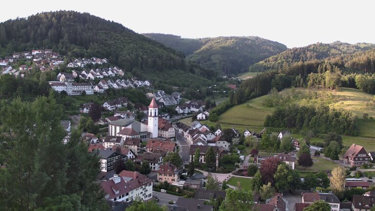 Dieses Bild zeigt eine Webcam-Aufnahme von Ottenhöfen, aufgenommen am Freitag, den 29.05.2026 um 06:30 Uhr
