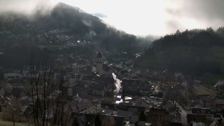 Dieses Bild zeigt eine Webcam-Aufnahme von Ottenhöfen, aufgenommen am Samstag, den 13.12.2025 um 11:10 Uhr