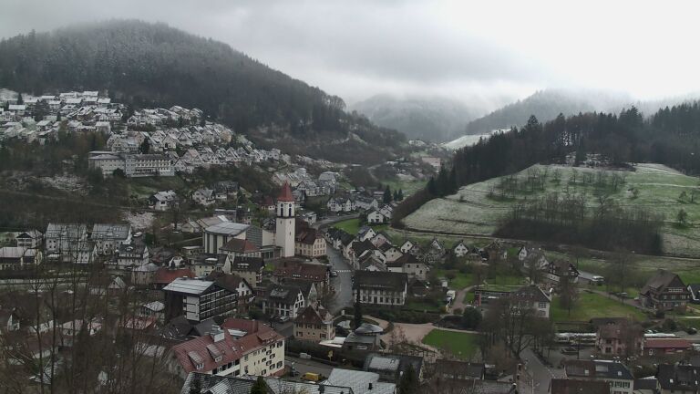 Dieses Bild zeigt eine Webcam-Aufnahme von Ottenhöfen, aufgenommen am Donnerstag, den 26.03.2026 um 08:40 Uhr