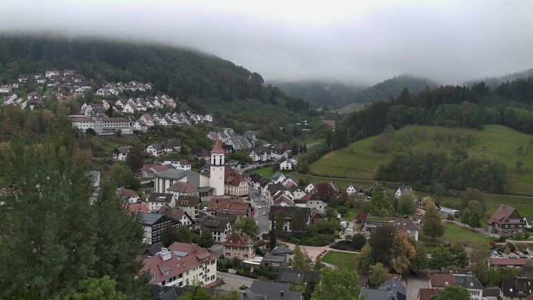 Dieses Bild zeigt eine Webcam-Aufnahme von Ottenhöfen, aufgenommen am Sonntag, den 18.10.2026 um 14:50 Uhr