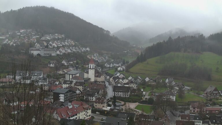 Dieses Bild zeigt eine Webcam-Aufnahme von Ottenhöfen, aufgenommen am Montag, den 30.03.2026 um 10:50 Uhr