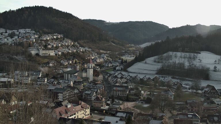 Dieses Bild zeigt eine Webcam-Aufnahme von Ottenhöfen, aufgenommen am Donnerstag, den 01.01.2026 um 14:40 Uhr