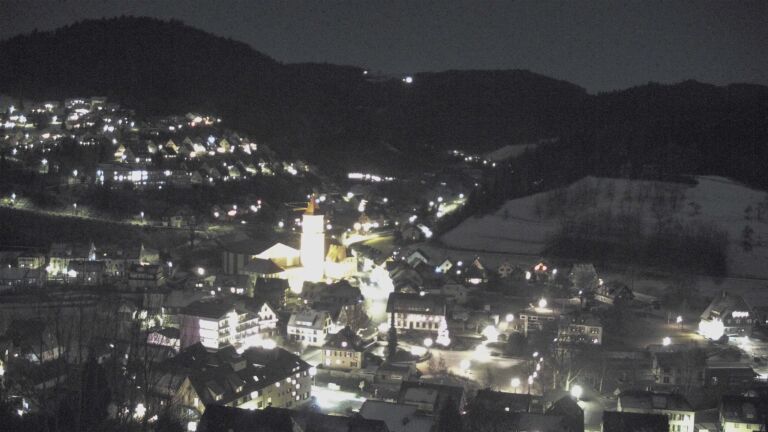 Dieses Bild zeigt eine Webcam-Aufnahme von Ottenhöfen, aufgenommen am Dienstag, den 30.12.2025 um 21:00 Uhr