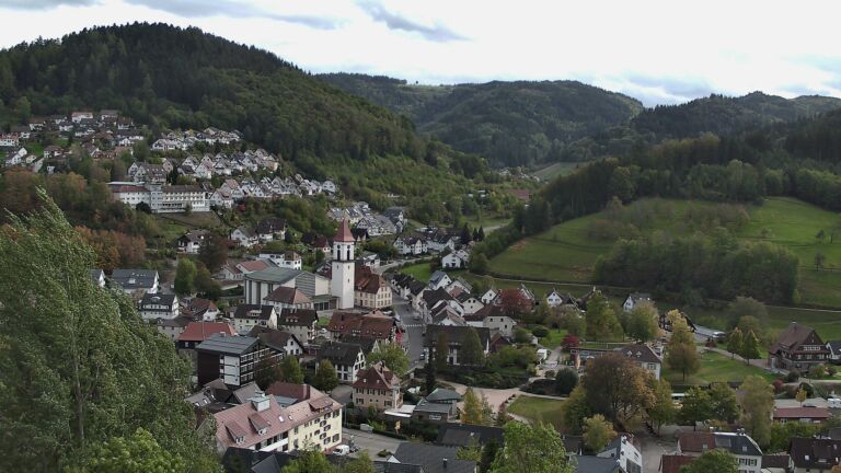 Dieses Bild zeigt eine Webcam-Aufnahme von Ottenhöfen, aufgenommen am Freitag, den 23.10.2026 um 15:30 Uhr